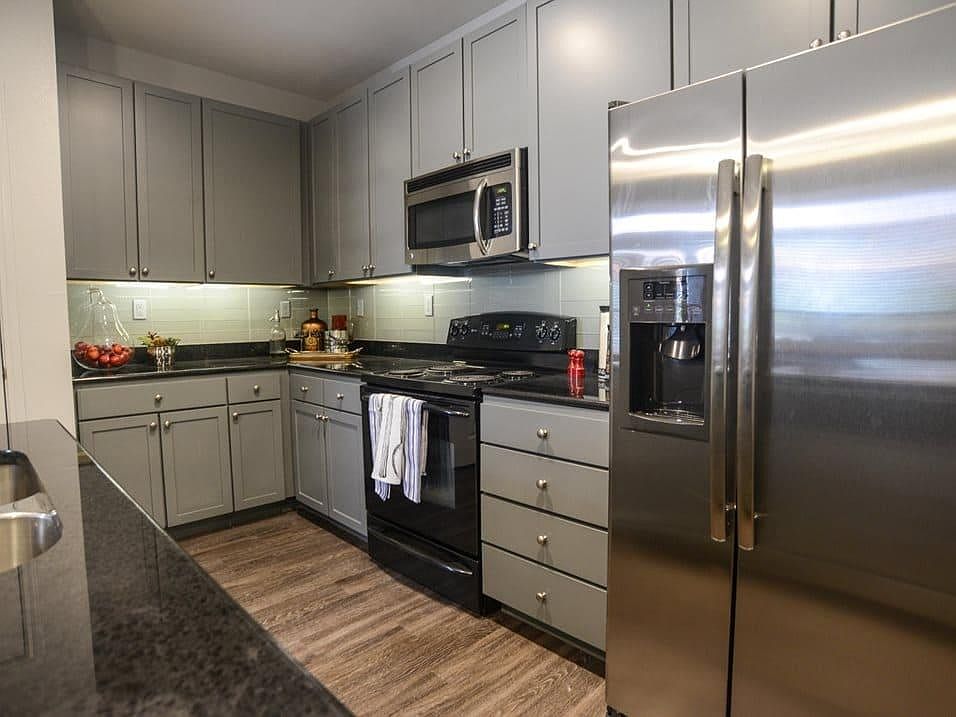 1st image of 912 Red River St #1314