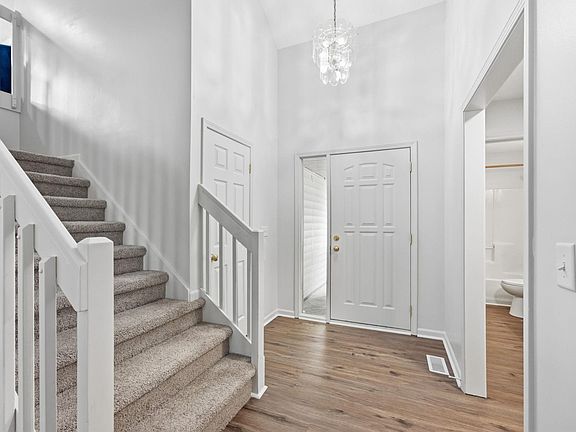 3rd image of 7405 Montclair Dr