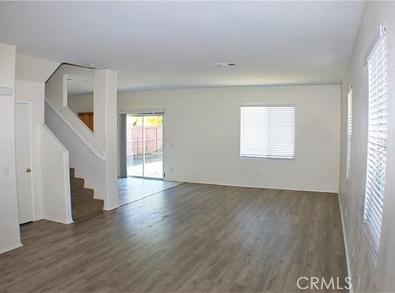 3rd image of 3272 Blossom Dr