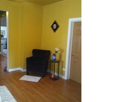 4th image of 8530 S Oglesby Ave