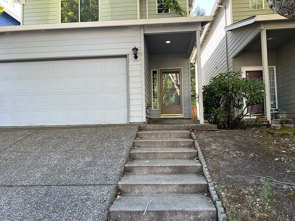 1st image of 3142 SE Merriweather Dr