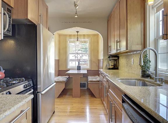 5th image of 4334 Knox Ave N