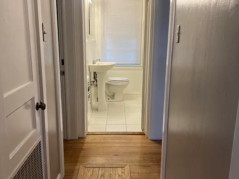 135 Oakcrest Dr — Photo 13