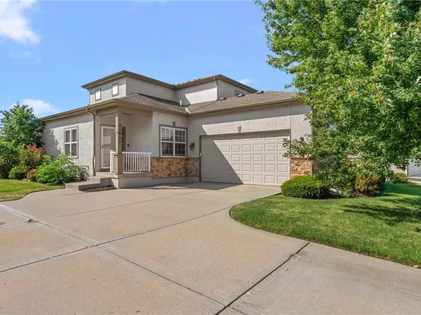 21871 W 116th Pl, Olathe, KS 66061