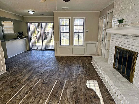 4th image of 6412 Fawn Hollow Cir S