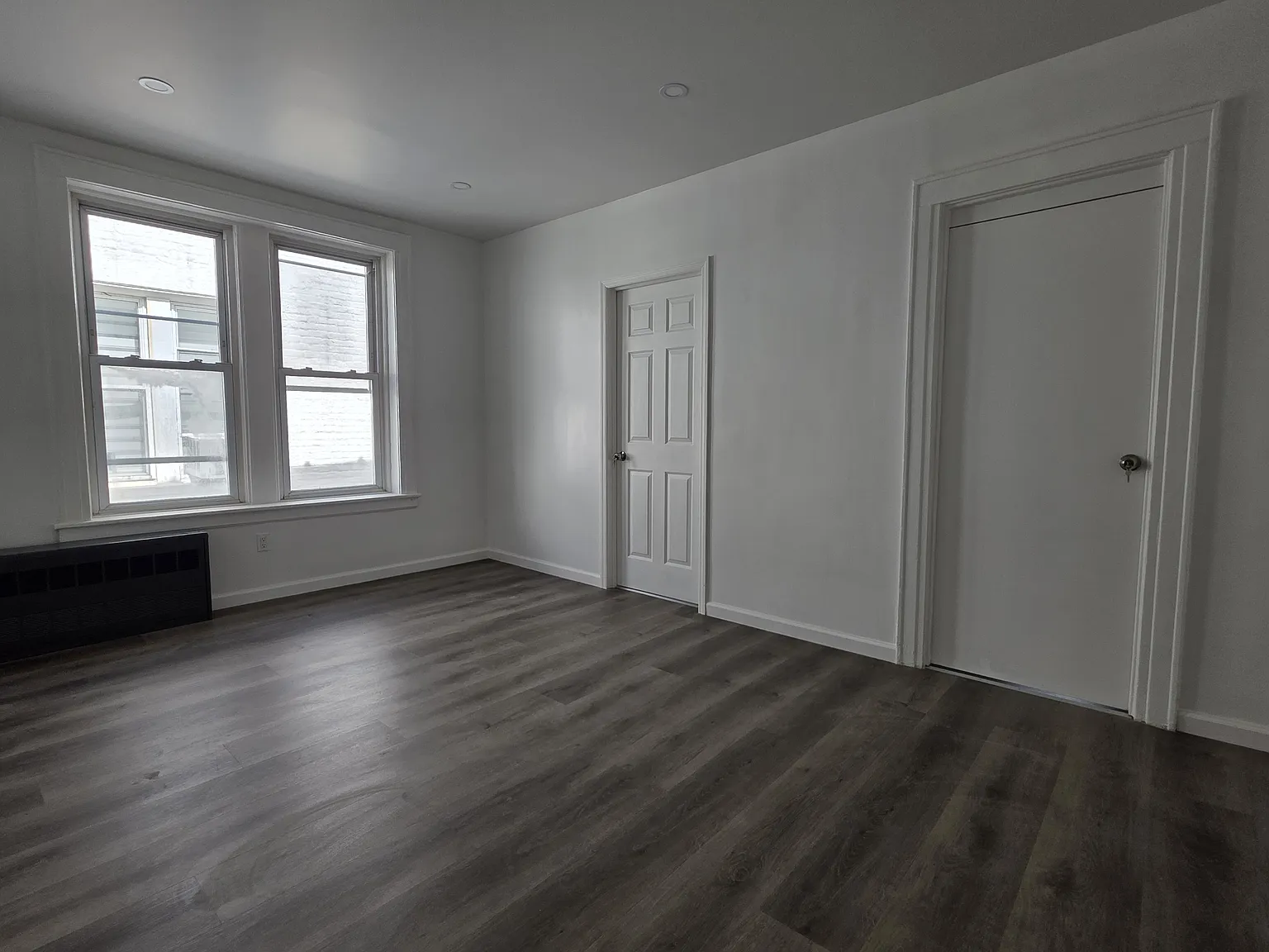 2 bed, $2,400 — Photo 1