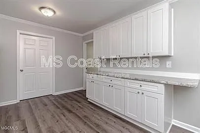 6823 Mescalero Dr — Photo 10