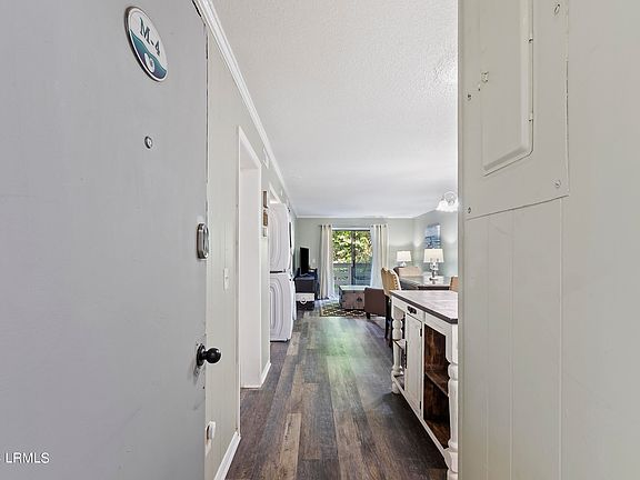 3rd image of 104 Cordillo Parkway #M4