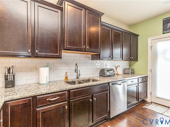 5th image of 7358 Pebble Lake Dr