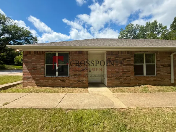 2215 N Palace Ave, Tyler, TX 75702