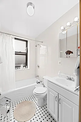 Rented by REAL New York | media 12