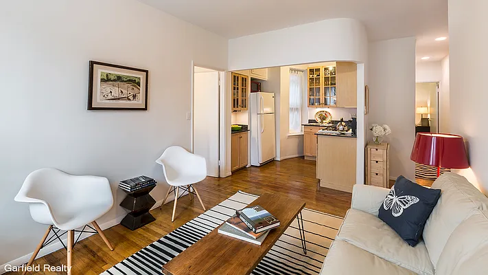 Sold by Garfield Realty  | media 9