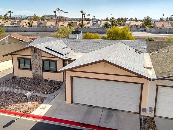 3rd image of 4742 Tierra Verde St