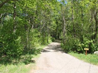 2914 Lindgren Ln, Maple Plain, MN 55359