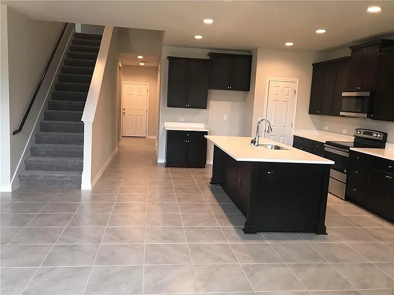 1352 Eagle Ridge Trl — Photo 4