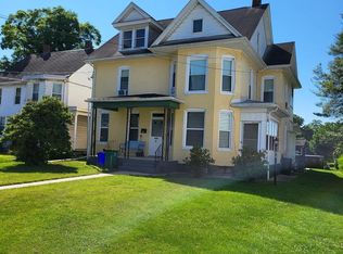 916 Scotland Ave, Chambersburg, PA 17201
