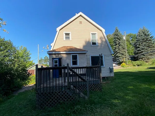 3 bed, 1375 sqft, $1,590 — Photo 4