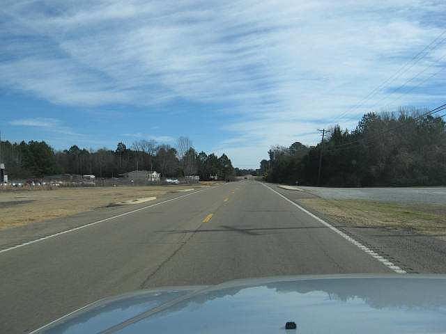 2nd image of 7500 Highway 182 E