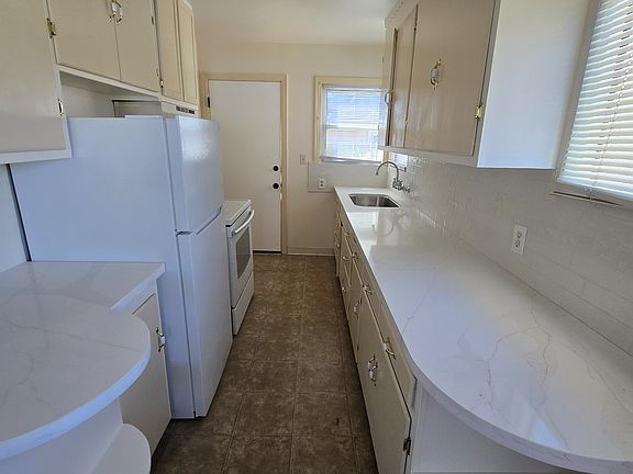 Newly painted kitchen 
Quartz countertops