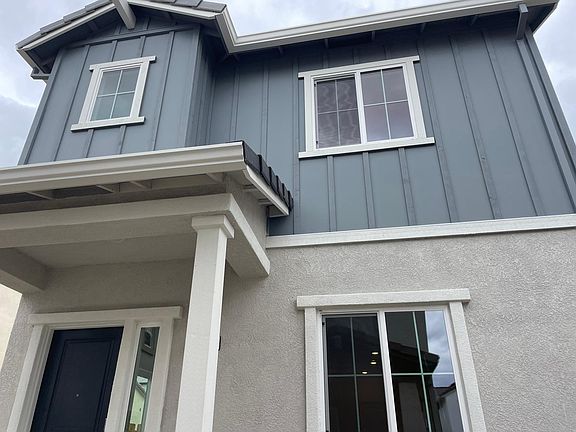 2nd image of 5040 Molino Cir