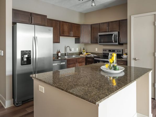 2225 S 64th Plz #6429