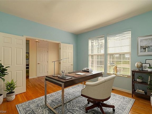 5th image of 9119 Chatham Cir