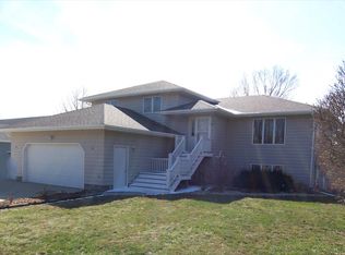 1022 Christine Ave, Brookings, SD 57006