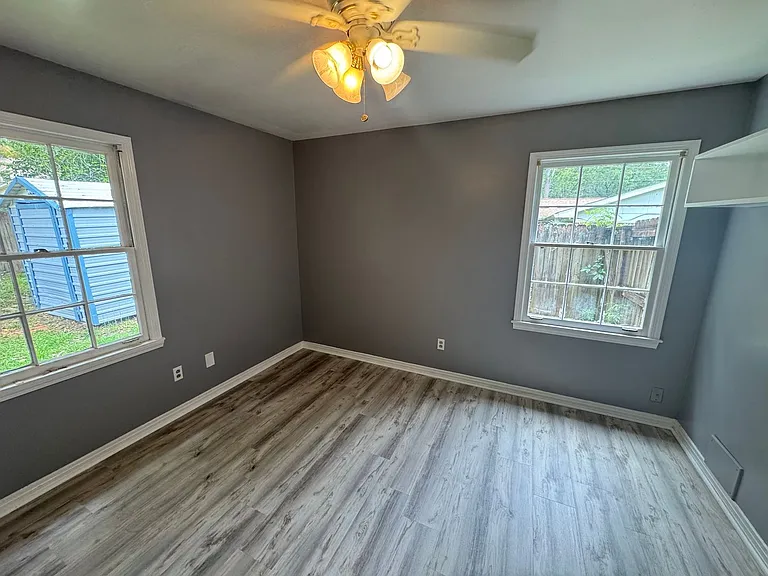 1054 Gallen Ct — Photo 19