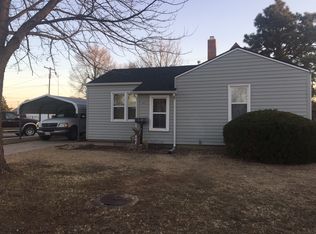 463 W 10th St, Hoisington, KS 67544