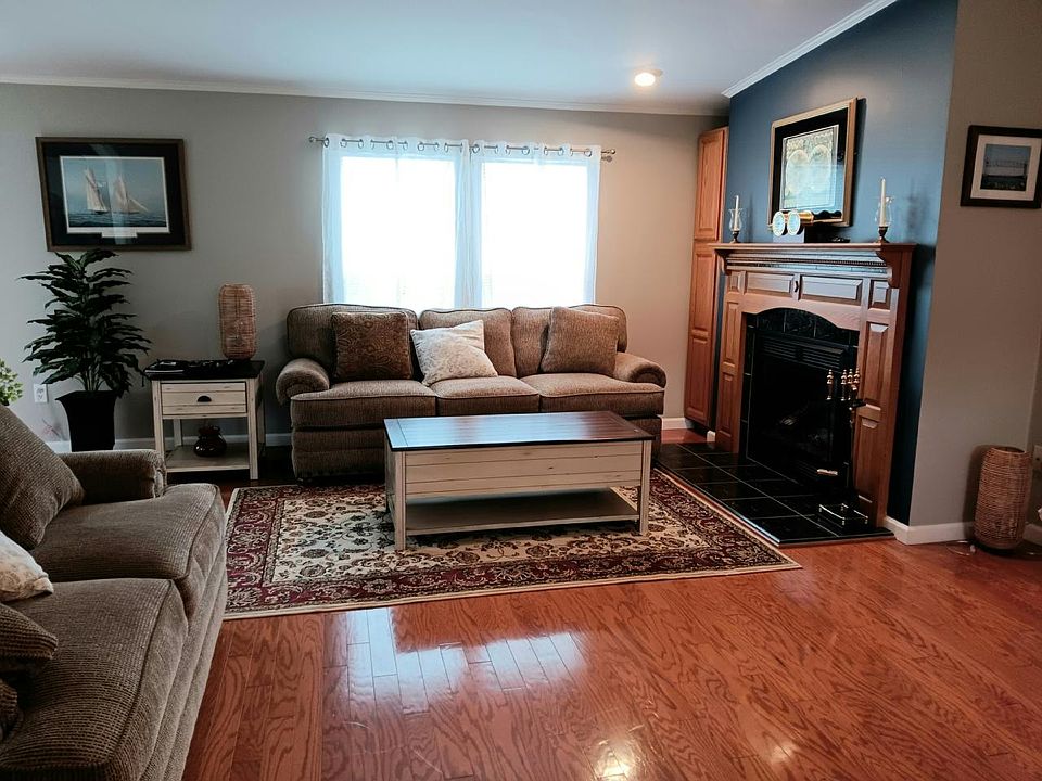 2nd image of 3103 Pheasant Ln #3103PHE