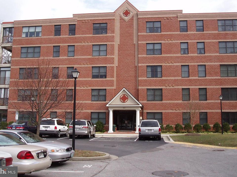 1st image of 604 McKinsey Park Dr APT 305