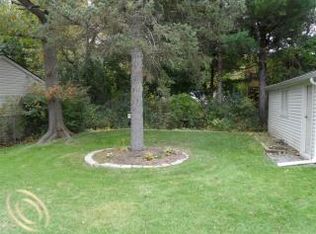 15158 Salem Ct, Redford, MI 48239