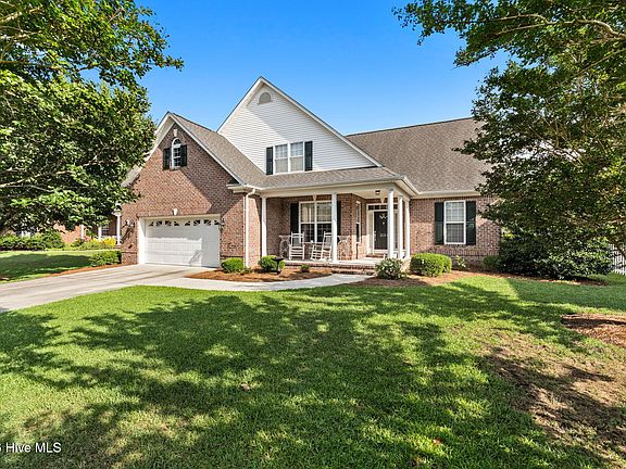 3rd image of 1106 Lakebreeze Court