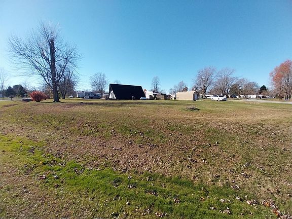 4th image of 11859 Hickory Trl
