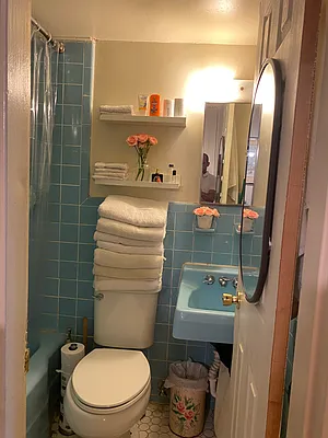 Rented by Farran & Associates | media 21