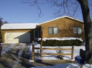 7206 Tempe Dr, Madison, WI 53719