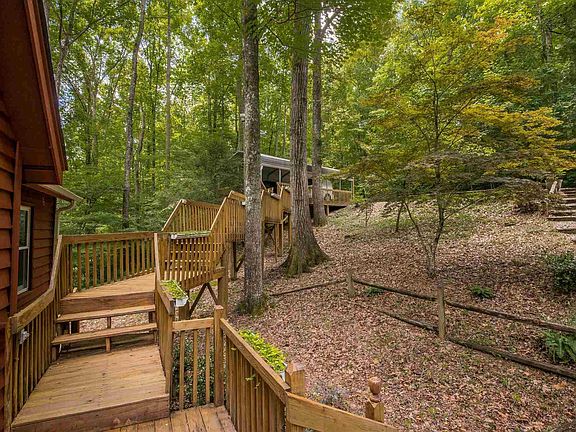 3rd image of 46 Forest Dr
