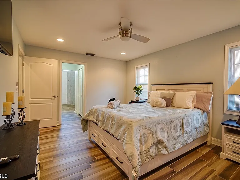 8831 Banyan Cove Cir — Photo 13