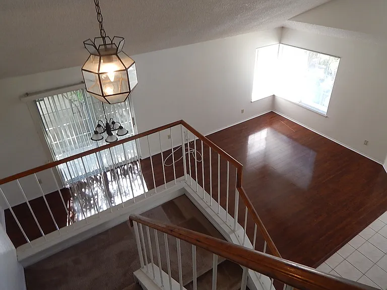 20410 Mesa Oak Dr — Photo 12
