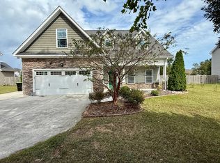 645 Morris Landing Rd, Holly Ridge, NC 28445