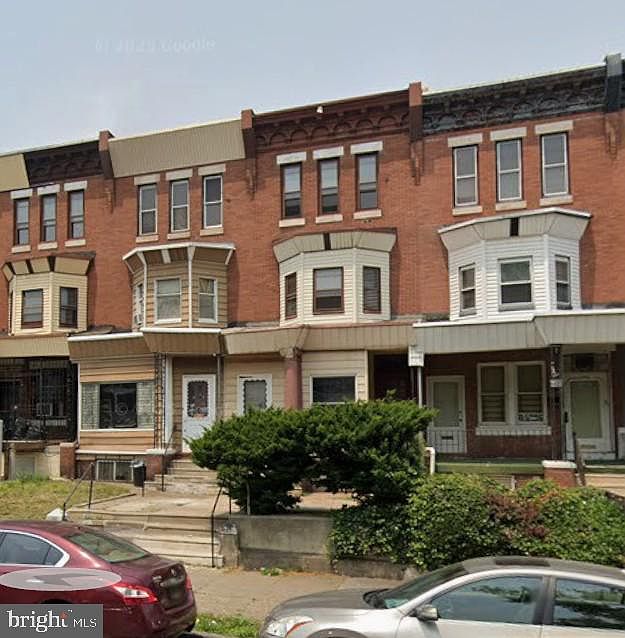 1st image of 1729 W Erie Ave