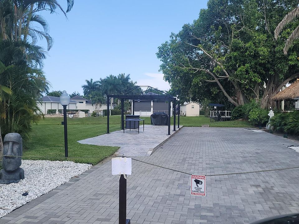 1st image of 639 N Cortez Dr #639