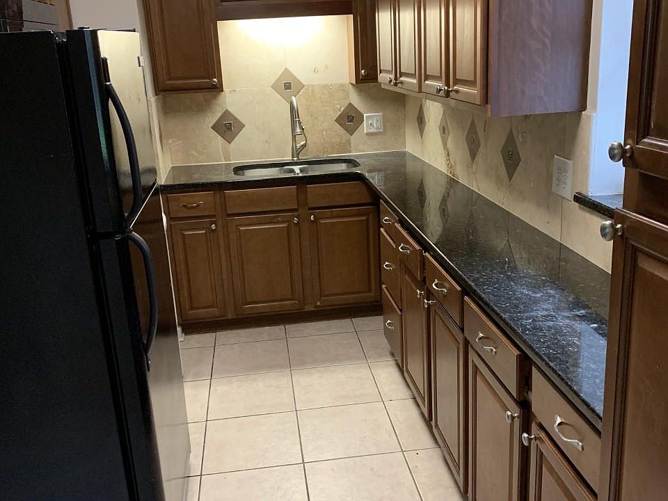 1st image of 4032 Bunnell Dr