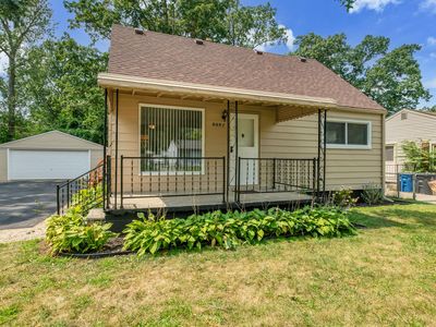 6097 Herbert St, Westland, MI, 48185