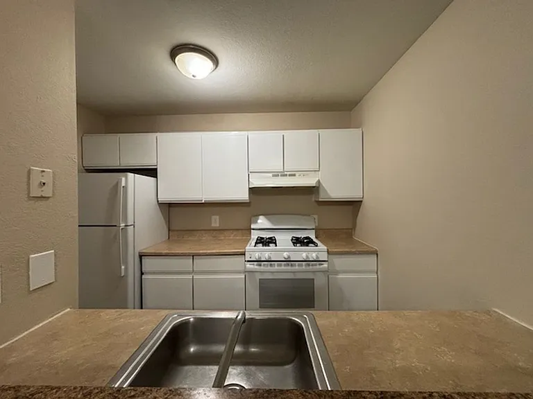 2340 Michael Ave SW — Photo 21