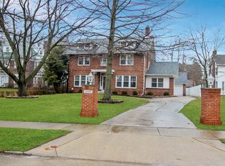 1280 W Stephenson St, Freeport, IL 61032