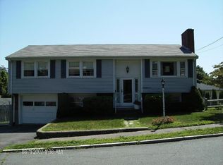 5 Cottage St, Salem, MA 01970