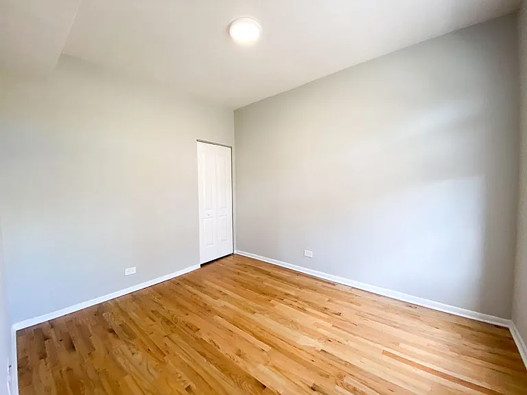 2148 N Central Park Ave — Photo 9