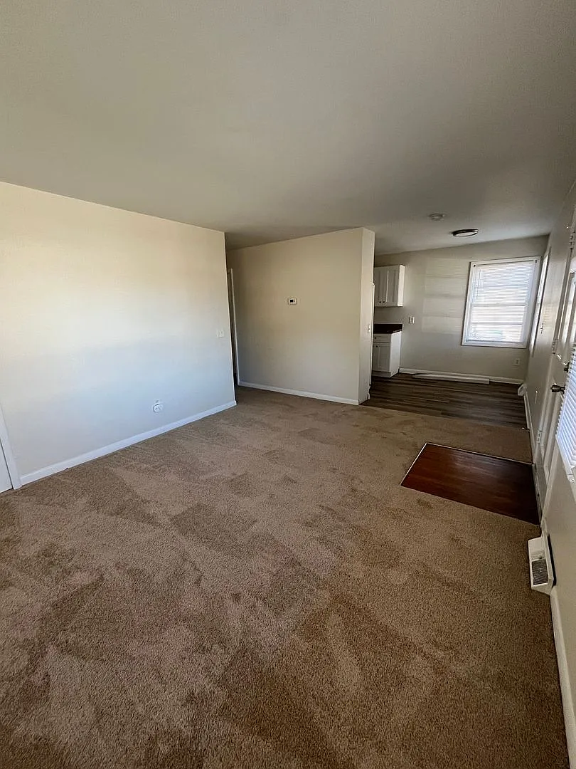 Beautiful 3 bedroom,1 Bath in Brockett Farm in High Point — Photo 3