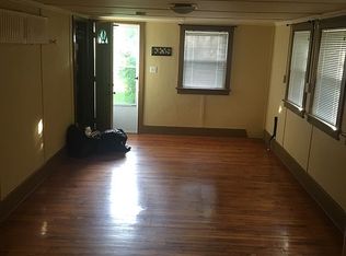 2 Academy Pl, Chatham, NY 12037